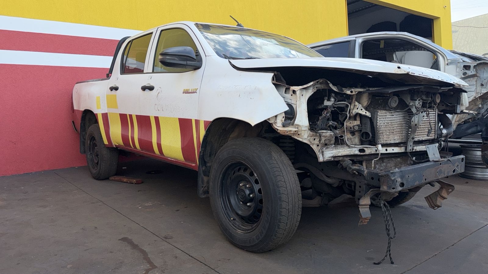 Toyota Hilux disponível para peças